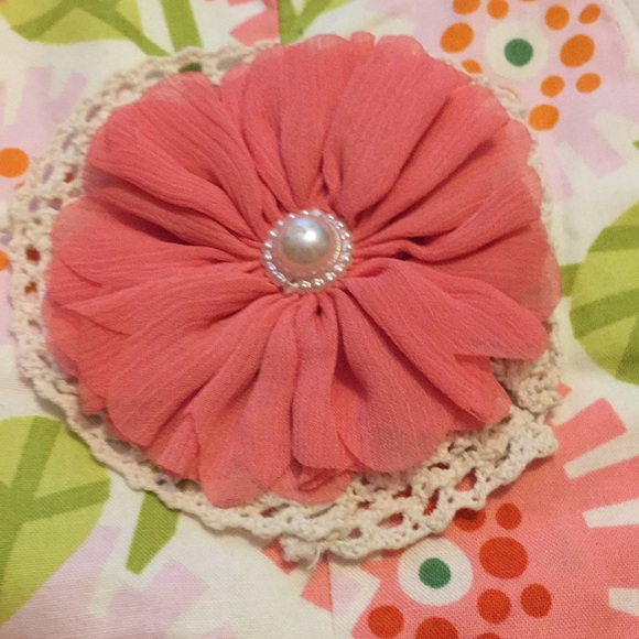 🎉HP Girls Peaches ‘n Cream 0/3 months romper - Picture 3 of 5